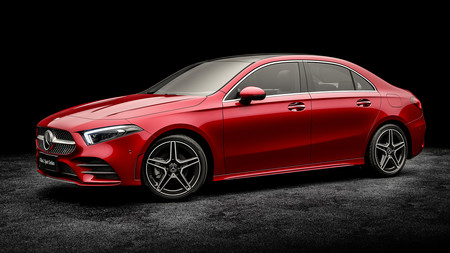 El Mercedes-Benz Clase A Sedán por fin está listo. Se estrena en versión extendida para China