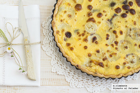 Tarta tibia fácil de plátano y chocolate. Receta