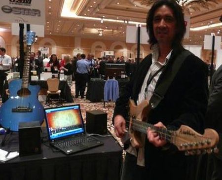 'Disney Star Guitarist', otro 'Guitar Hero' de verdad