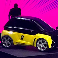 Usain Bolt presenta su microauto eléctrico para moverse en las grandes ciudades