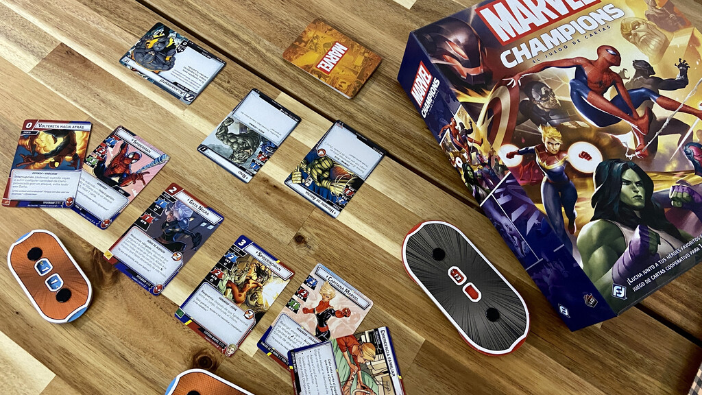 Me he cansado de las películas de Marvel, así que ahora monto mis propias aventuras en este juego eligiendo mis héroes y villanos favoritos Me he cansado de las películas de Marvel, así que ahora monto mis propias aventuras en este juego eligiendo mis héroes y villanos favoritos