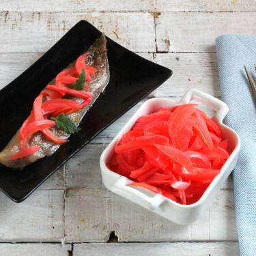 Cebolla encurtida, el complemento perfecto para tus recetas de pinchos y aperitivos