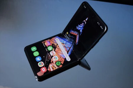 Samsung lanzará cuatro smartphones plegables en 2021, según ET News: dos Z Fold 3 y dos Z Flip 2 para sustituir al Galaxy Note