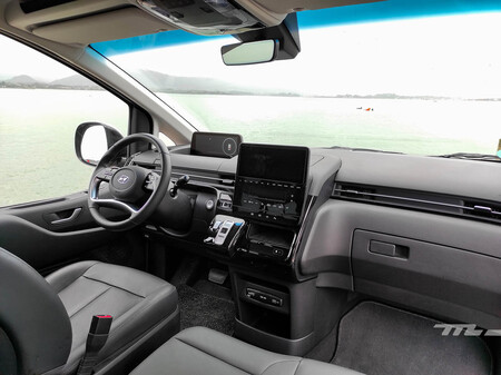 Hyundai Staria interior