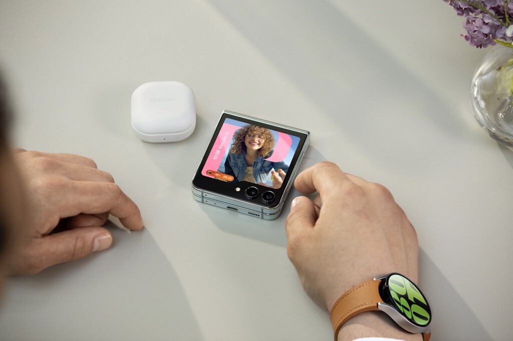 Samsung Galaxy Z Flip5: la pantalla secundaria es el alma de la fiesta en el Flip más potente del momento
