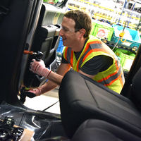 ¿Comprarías una F-150 ensamblada por Mark Zuckerberg?