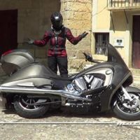Motorpasión a dos ruedas: Victory Vision Tour y la historia de Steve Hislop, leyenda del TT