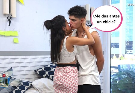 ¡Sube la temperatura en el pisito! Inma Campano y Julen de la Guerra se comen los morros como si no hubiera un mañana en 'Solos'