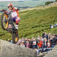 Un legendario Toni Bou gana en Gran Bretaña y se lleva su 24º campeonato mundial de trial