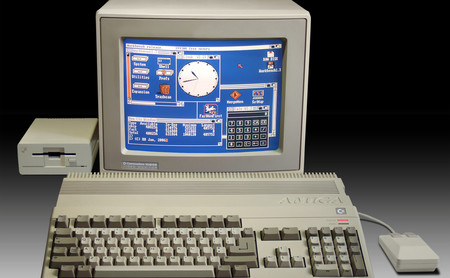 Así fue como el Amiga, el mítico ordenador de Commodore, estuvo a punto de acabar en las manos de Atari, su principal competidor 