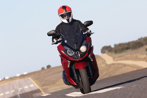 Probamos el nuevo Kymco Super Dink, un un GT asiático más premium que quiere ser un nuevo superventas