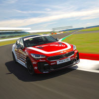 Este Kia Stinger GT420 es un one-off para circuito, ahora más ligero y con 428 CV para su V6 biturbo