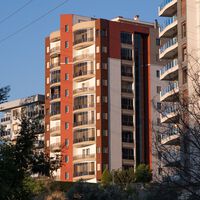 Confirmado, una puerta de evacuación de un edificio no puede cerrarse con llave según el Código Técnico de la Edificación 