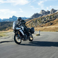 Un estudio dice que España es el mejor país de Europa para conducir por sus carreteras. Y en moto es todavía mejor 