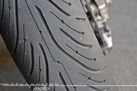 Michelin Pilot Road 4