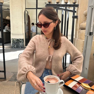 New Balance rebaja por tiempo limitado las zapatillas 550 en color fresa ácida que conviven con las 471 porque ambas son muy sencillas