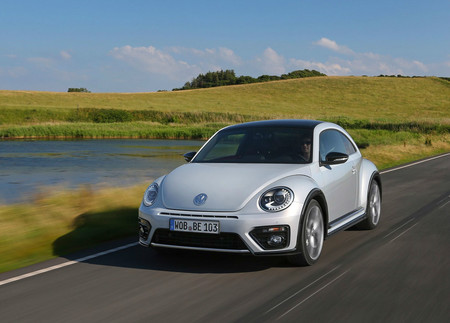 El Volkswagen Beetle podría regresar, pero sería un eléctrico de 4 puertas