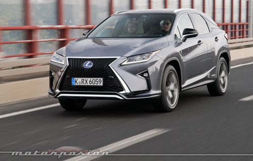 Lexus RX 450h 2016: al volante de este SUV de lujo que mejora en todo
