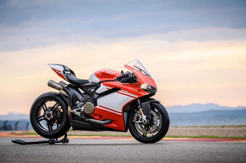 Coge aire, aquí está la Ducati 1299 Superleggera: 215 cv, 150 kg y 92.000 euros