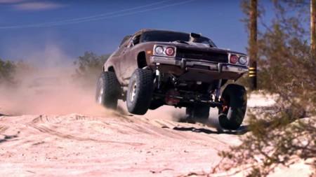 Desearás que llegue el fin del mundo, para sacarle partido a este Plymouth Road Runner