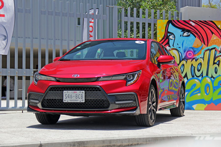 Toyota Corolla Hybrid y SE 2020, roadtrip: ¿Es grande la diferencia de consumo entre ambos?