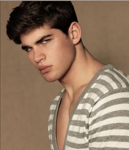 Blanco y su top 10 de las prendas 'Best Sellers Man'