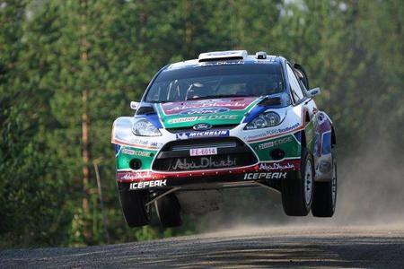 Rally de Finlandia 2011: Mikko Hirvonen se deja sus opciones en el primer tramo