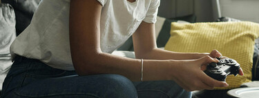 La psicología dice que los adultos de los años 80 y 90 que crecieron con videojuegos y ahora son padres tienen una ventaja invisible criando hijos