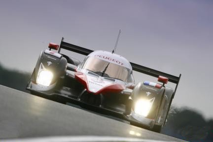 Gené se sube a lo más alto del podium en Silverstone