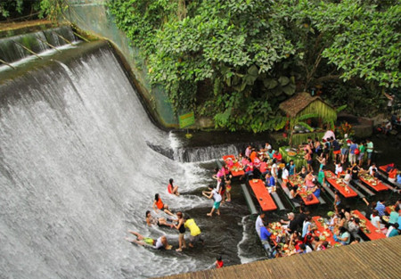 Waterfalls1