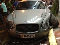 Dolorpasión™: Un Bentley Continental Supersports tiene problemas con Charley