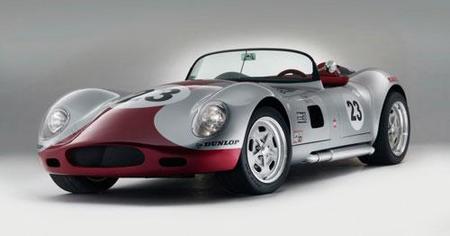 2010 Lucra LC470, aires renovados para un clásico moderno