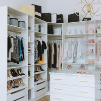 Este organizador de armario de MediaMarkt es perfecto para mantener la ropa ordenada y cuesta menos de 25 euros