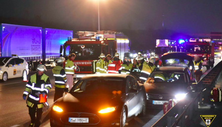 Un héroe salva a un conductor inconsciente con su Tesla Model S y Musk corre con los gastos (¿desinteresadamente?)