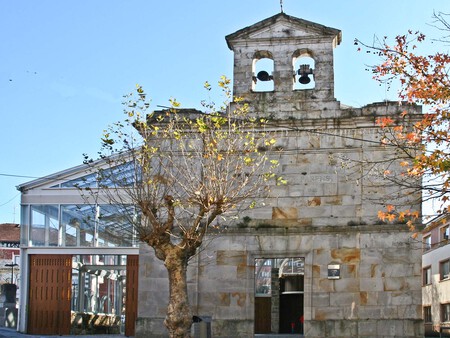 Fachada De La Antigua Ermita Andra Mari Cuyo Interior Ahora Sirve Como Plaza De Mercado Al Aire Libre C Ayuntamiento De Mungia