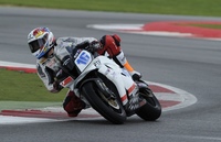 Superbikes Gran Bretaña 2012: Jules Cluzel le gana la partida a Sam Lowes en casa en Supersport 