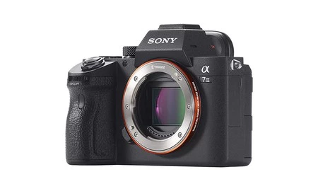 Amazon tiene rebajada la sin espejo full frame Sony Alpha 7 Mark III a unos interesantes 1.838,16 euros