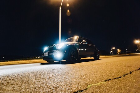 Un buen mordisco del precio del coche de segunda mano que quieres comprar puede deberse a los faros
