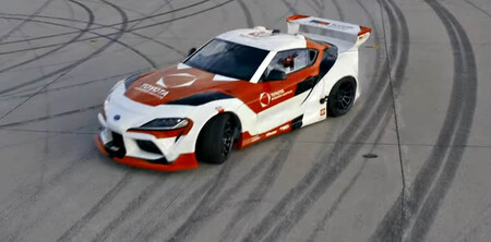 Toyota y la Universidad de Stanford han creado un Supra capaz de hacer drift él solito... y es por una buena causa
