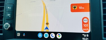 He probado el mítico TomTom en Android Auto y no decepciona: la versión gratis es capaz de competir con Waze y Google Maps 