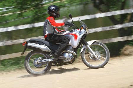 Yamaha XTZ 250 Ténéré y Yamaha FZ250, siguen habiendo motos de 250 cc en el mundo