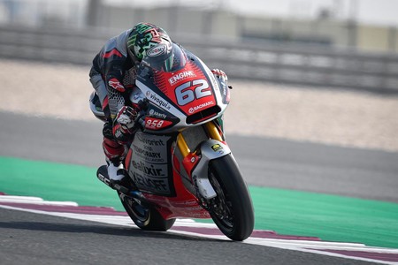 ¡Increíble! La MV Agusta de Stefano Manzi perdió su rueda delantera tras caerse en los entrenamientos de Moto2