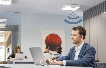 Philips sigue interesada en las comunicaciones por luz visible o LiFi y su última propuesta alcanza los 250 Mbps