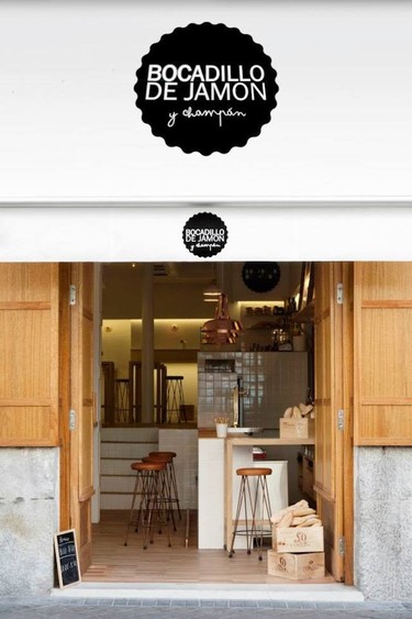 Bocadillo de jamón y champán, el bareto más hipster de todo Madrid