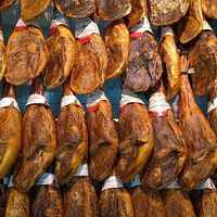 El Corte Inglés liquida desde hoy, 11 de mayo, un jamón de bellota ibérico de Salamanca rebajándolo 100 euros