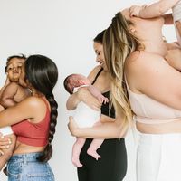 Facebook rechaza estos anuncios de ropa de maternidad con madres reales por considerar las imágenes "sexualmente sugestivas o provocativas"