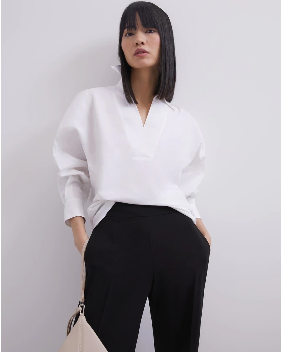 Camisa blanca de Adolfo Dominguez
