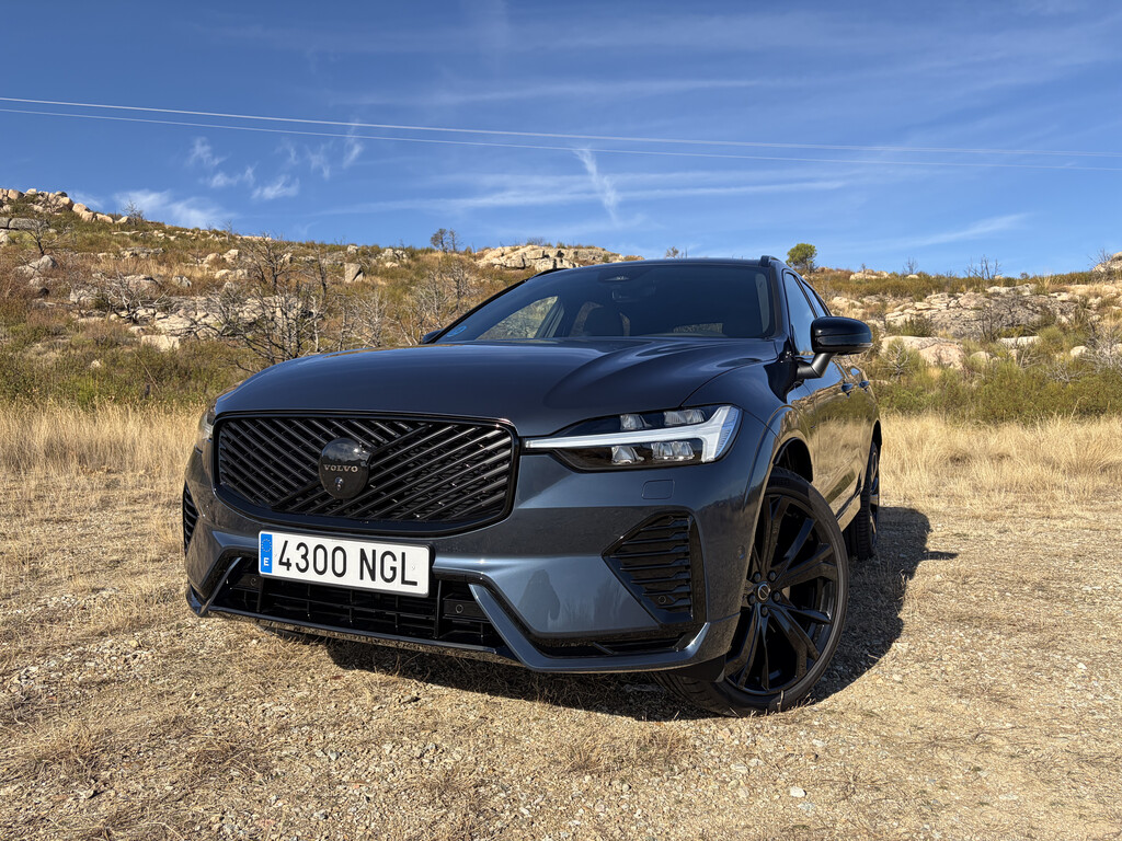 El Volvo XC60 mantiene toda la esencia de ser un “ladrillo con ruedas”. Y eso es genial