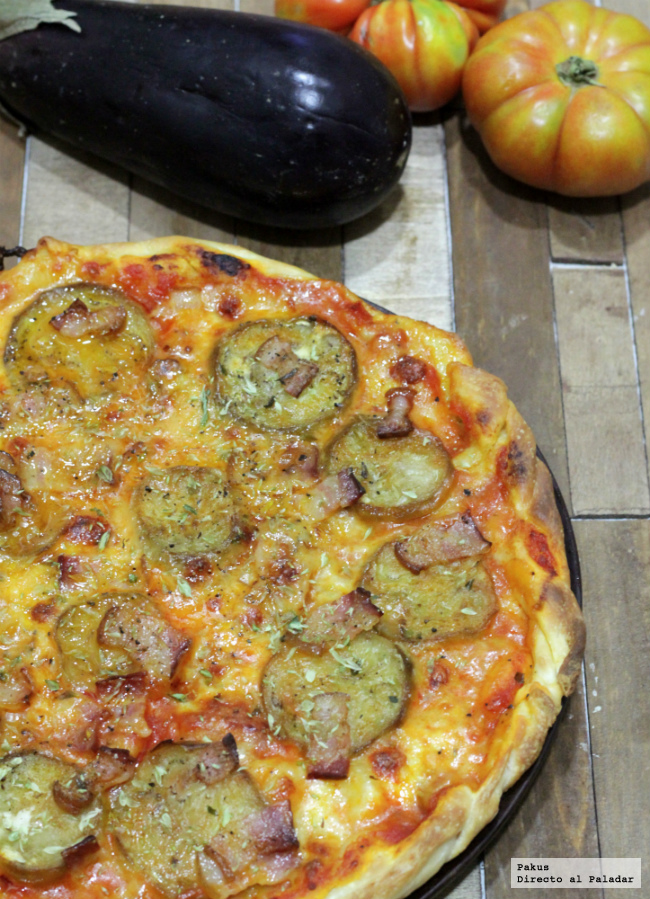 Pizza de berenjena y bacon. Receta