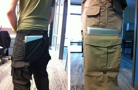 Pantalones cargo para llevar el iPad 2